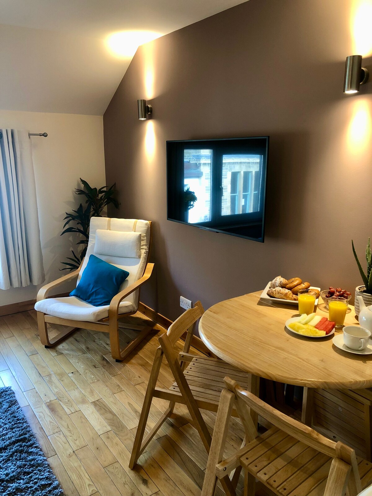 Apartment in the Heart of Kirkwall ~ Free Parking