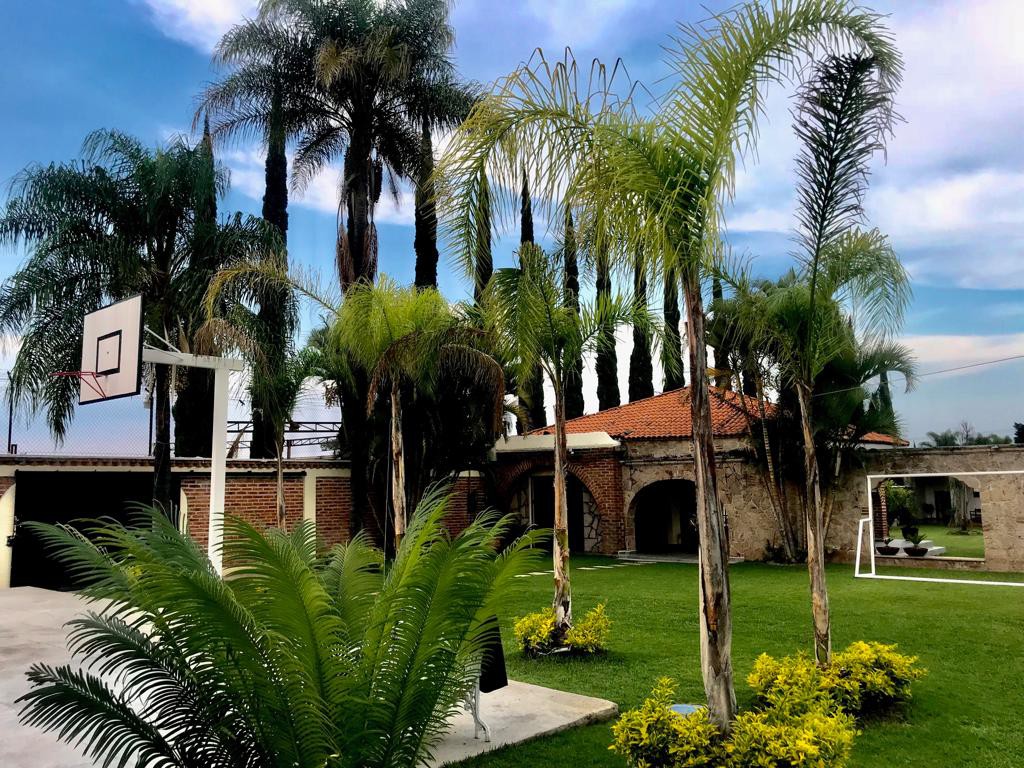 Quinta con Alberca就在瓜达拉哈拉郊外面