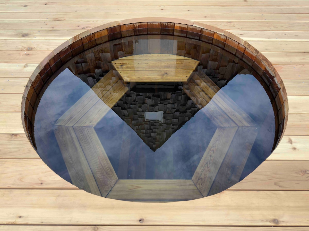 Dael Hus ：奇思妙想的A型框架，带雪松热水浴缸