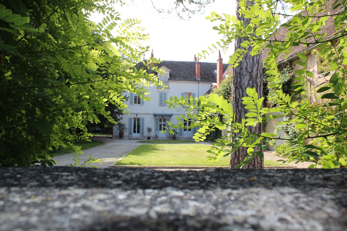 "Les Aromes" Château de Tailly"  piscine