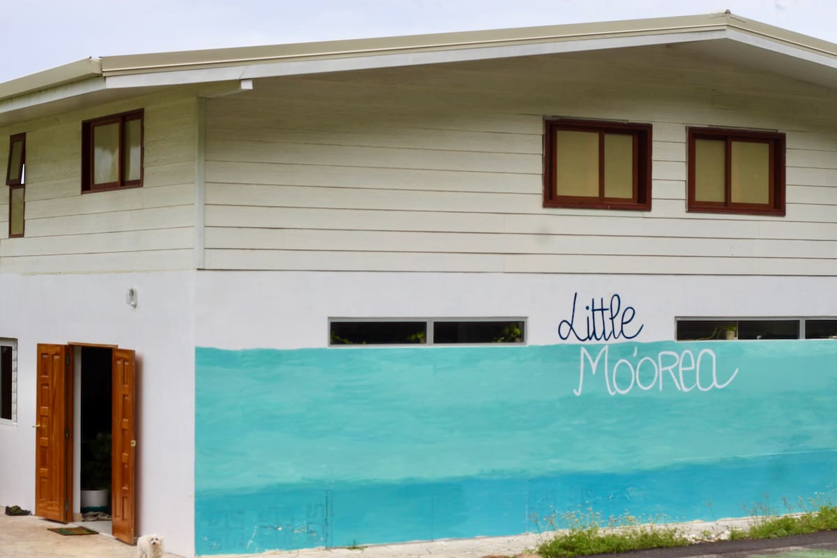 Little Mo 'orea -提亚胡拉女子宿舍的1张床