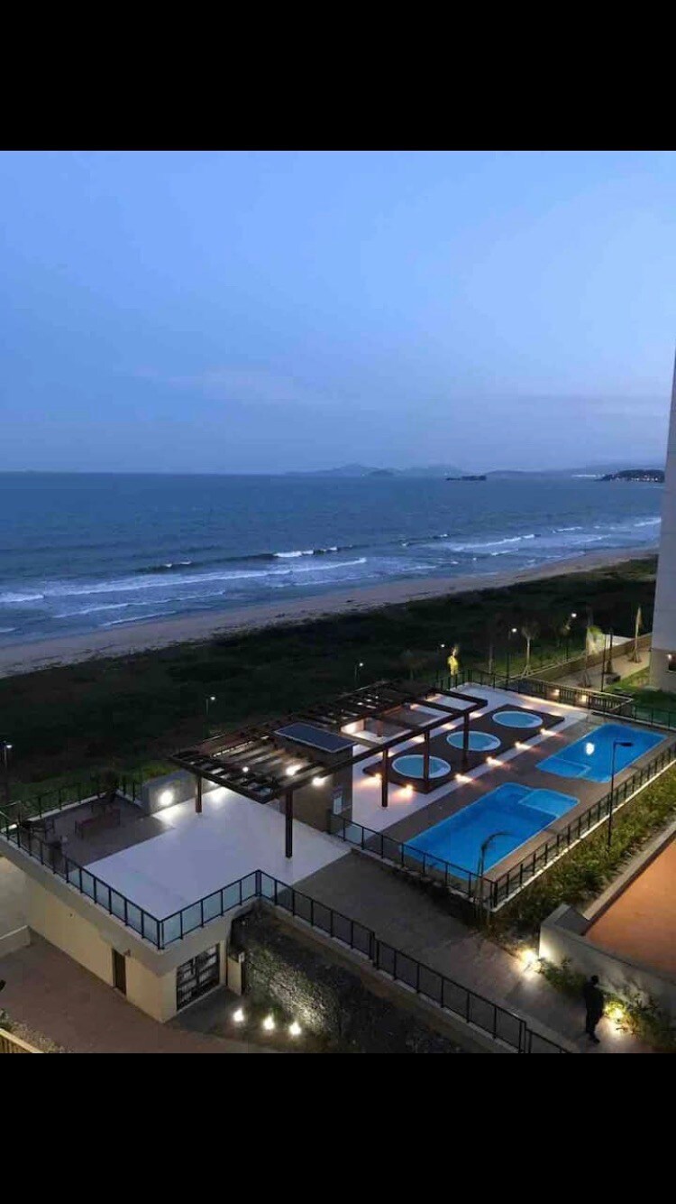 Resort em Barra Velha, Pé na areia Apto com vista