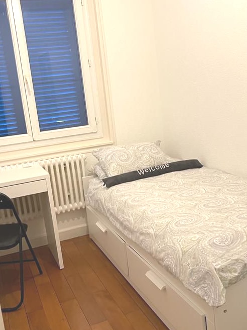 Jolie petite chambre.