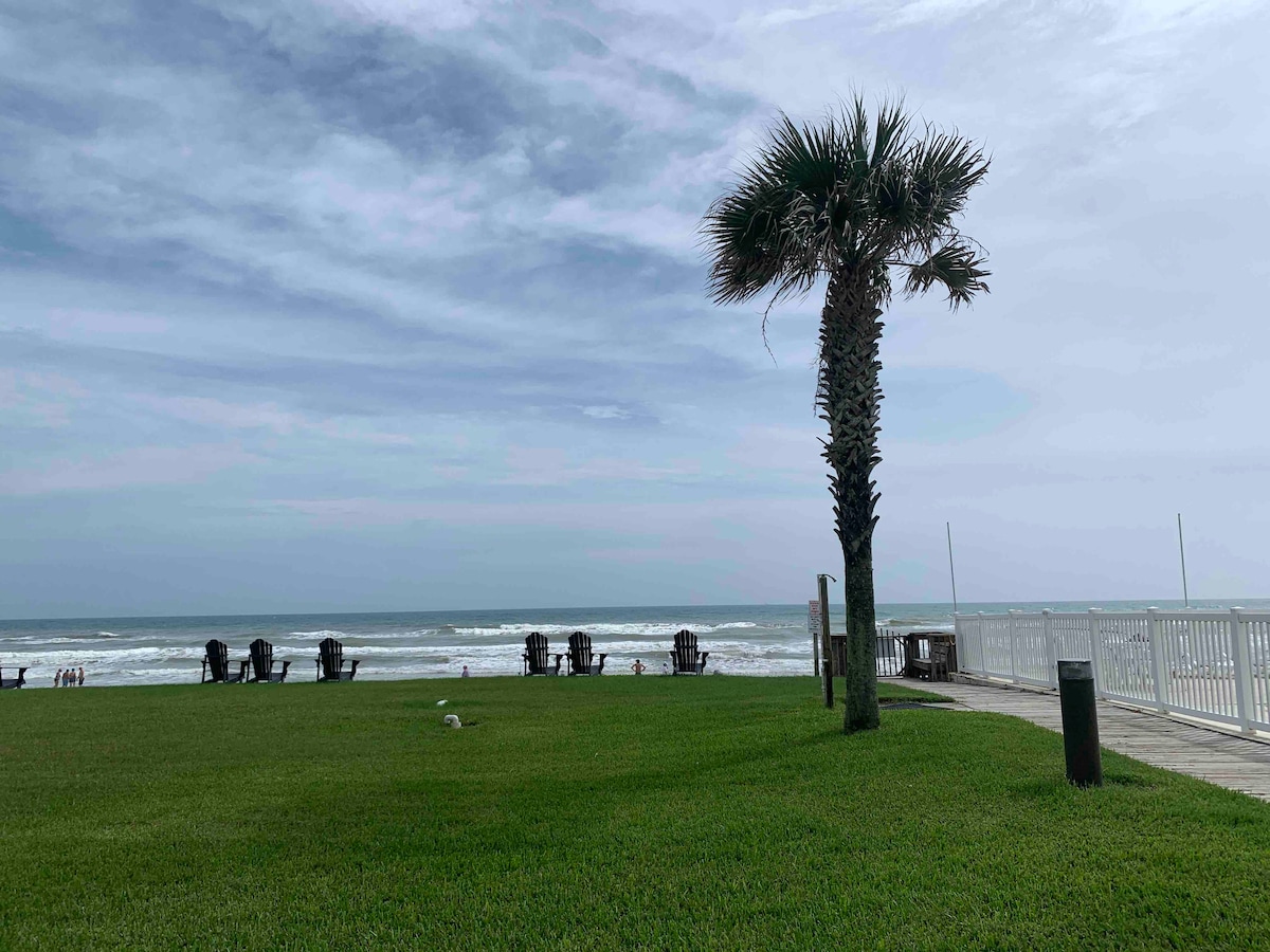 New Smyrna Beach Townhouse