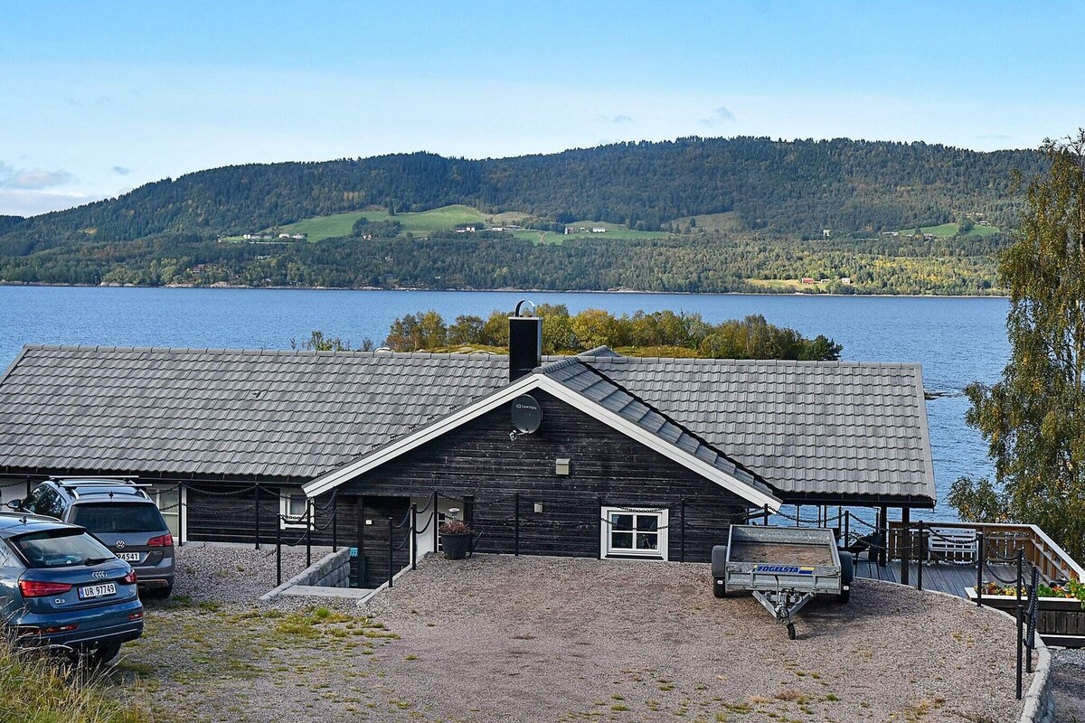 8 person holiday home in torvikbukt