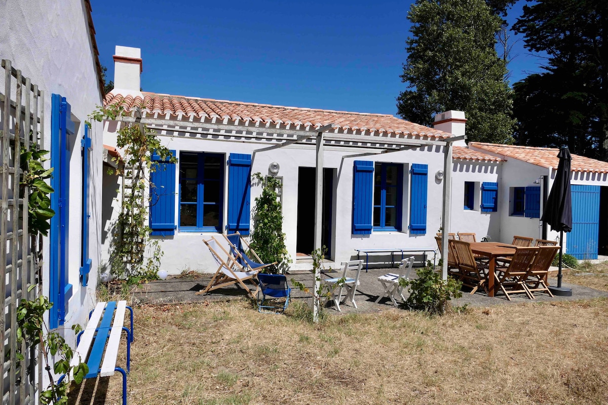 Charmante maison à 300 mètres de la plage.