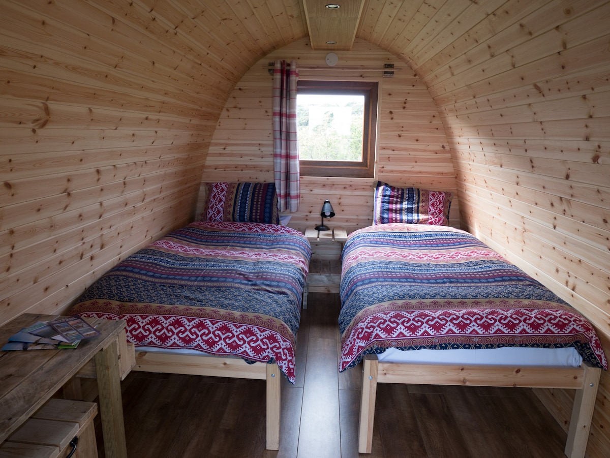 Cosy Pod for two - Merlin