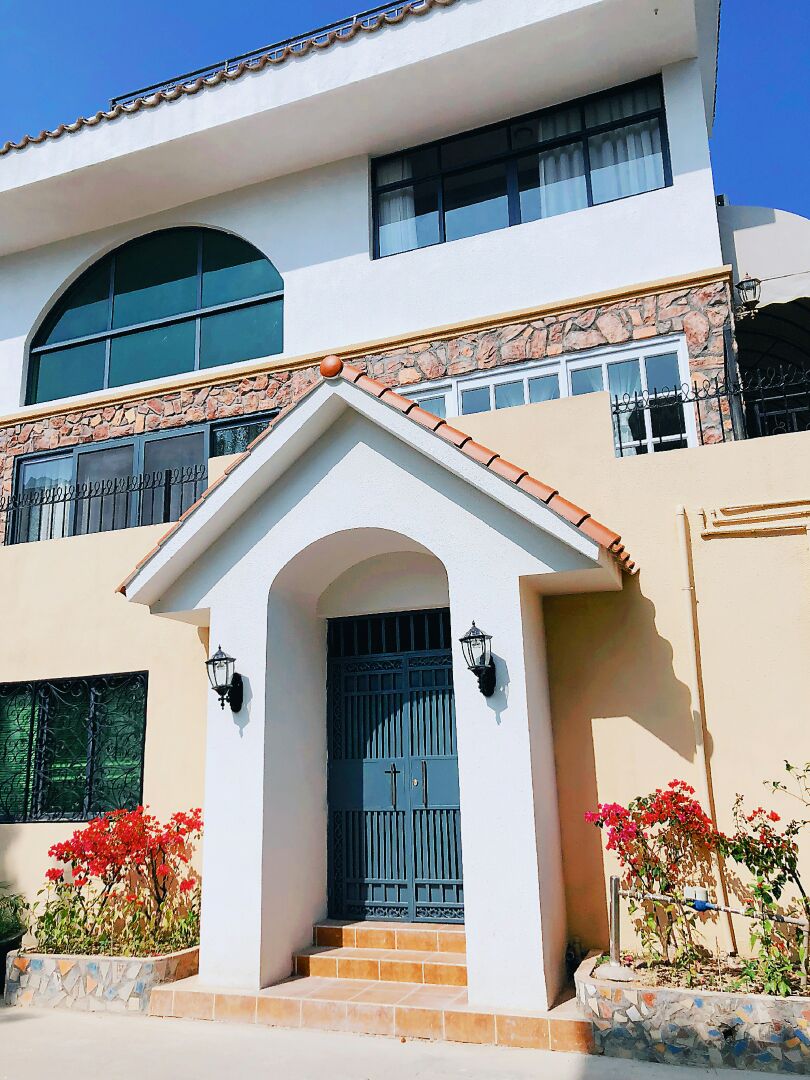 玫瑰海岸旁西班牙风情8房花园海景别墅莫丽斯屋民宿 深圳市民宿