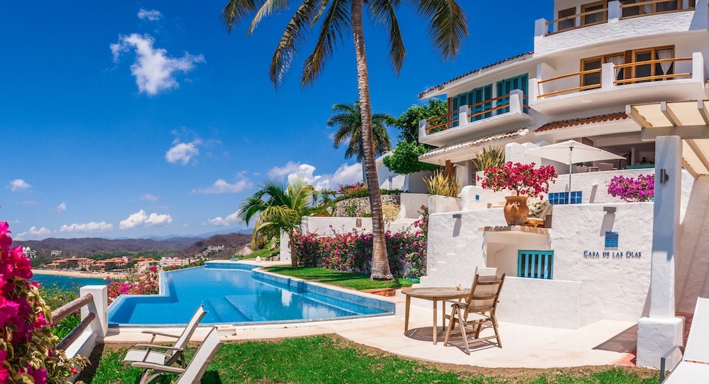 Luxury Villa with impressive ocean view- Sleeps 12
