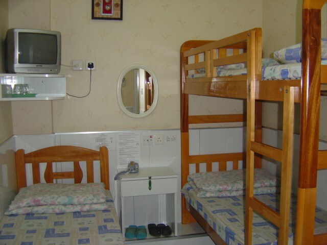 Mixed Dorm Room (男女混合宿舍) (6)