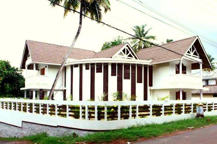 AppoosHomestay (Cherumuttadathu House) 4BHK Villa