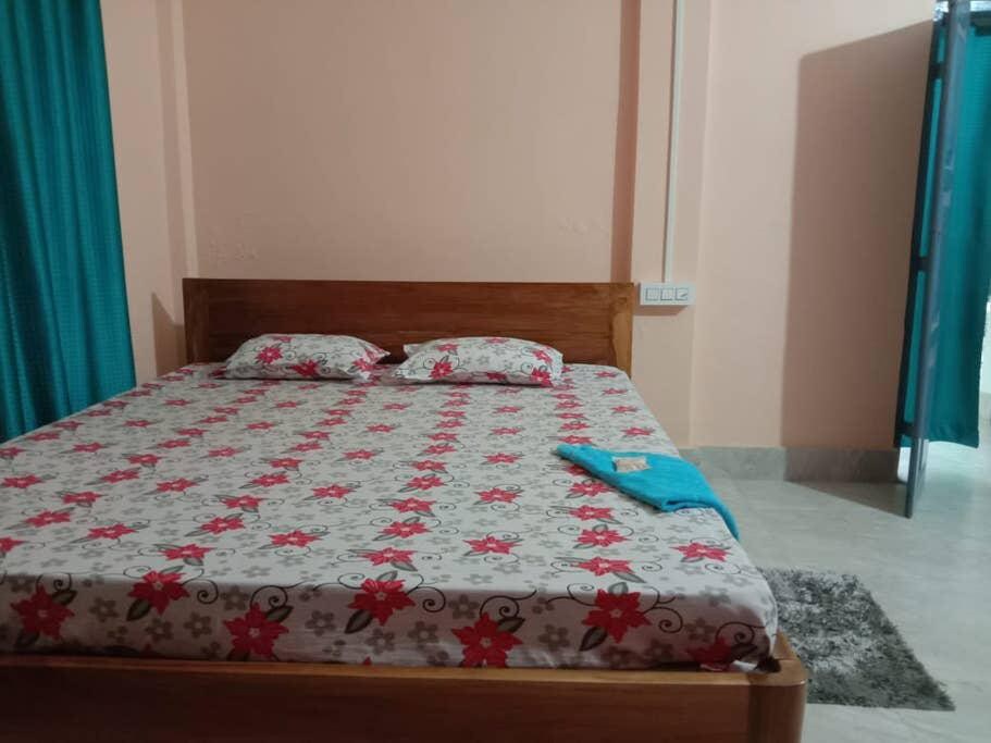 ARANYA DARSHAN - LATAGURI STANDARD NON A/C ROOM