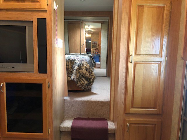 Comfortable Camper 34'  Will Move to Your Site!