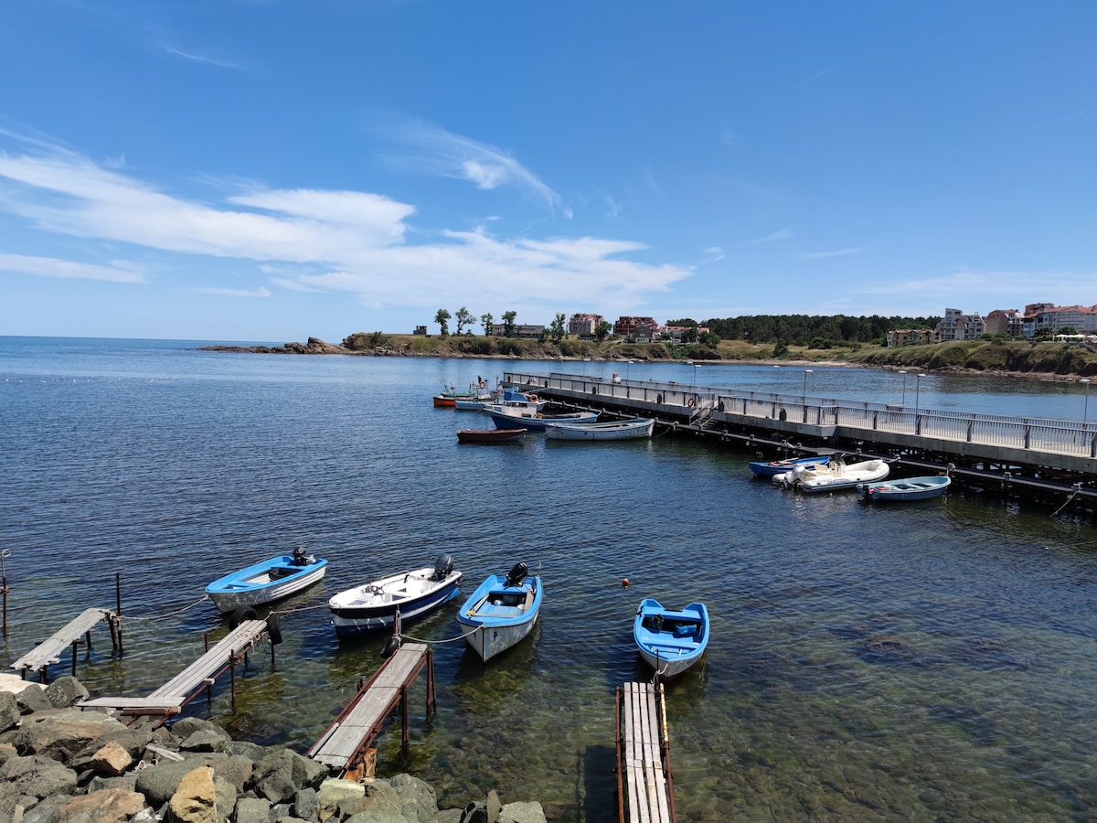 阿托波尔（ Ahtopol ）海景三室双人客房