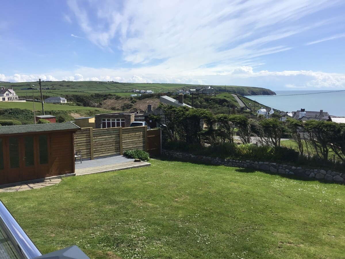 中央阿伯达伦（ aberdaron ）中心，可欣赏迷人的海景！