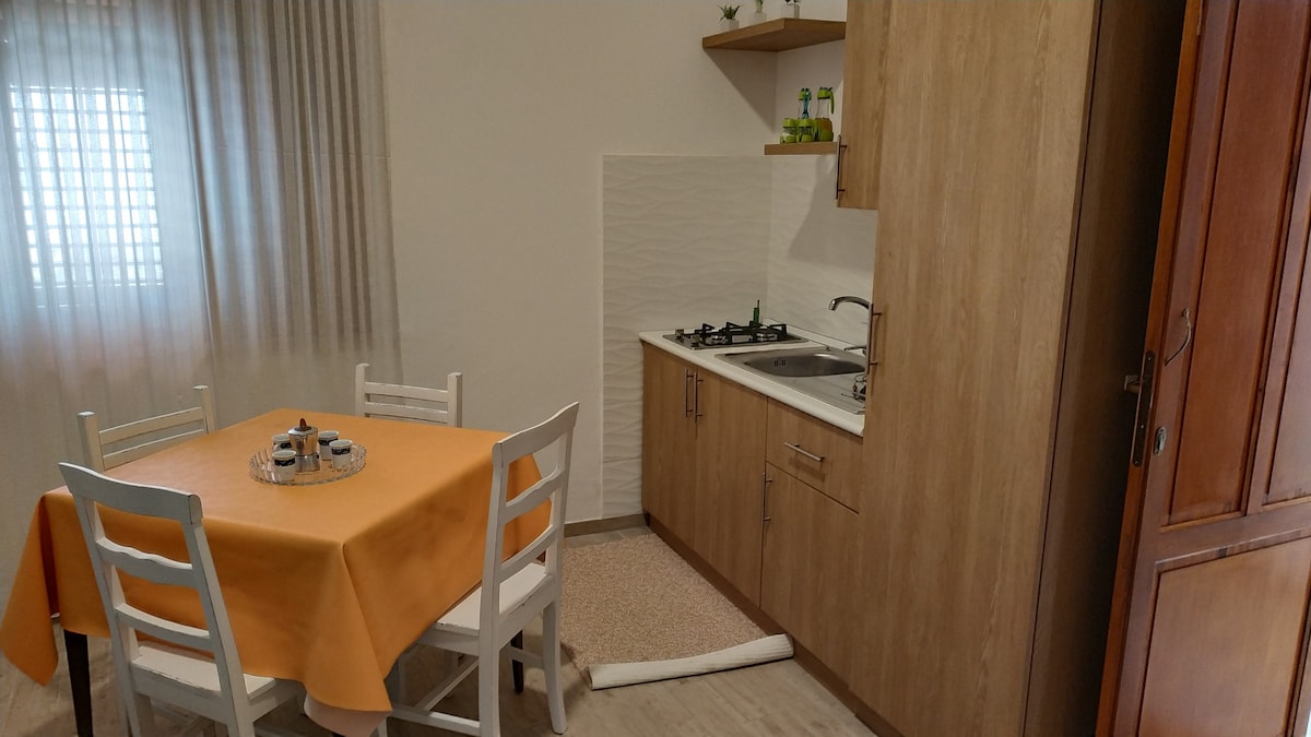 mini appartamento con cucina