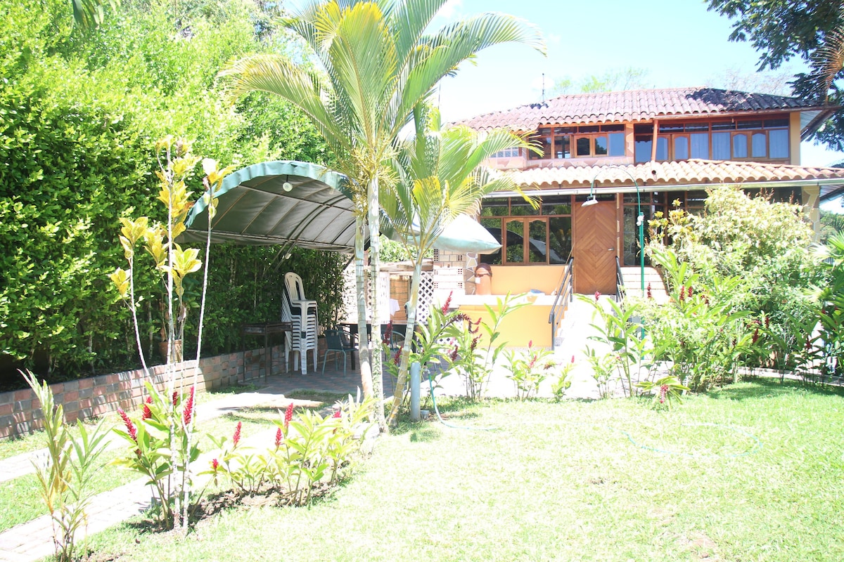 Habitación 3. 1 Camarote y una cama matrimonial