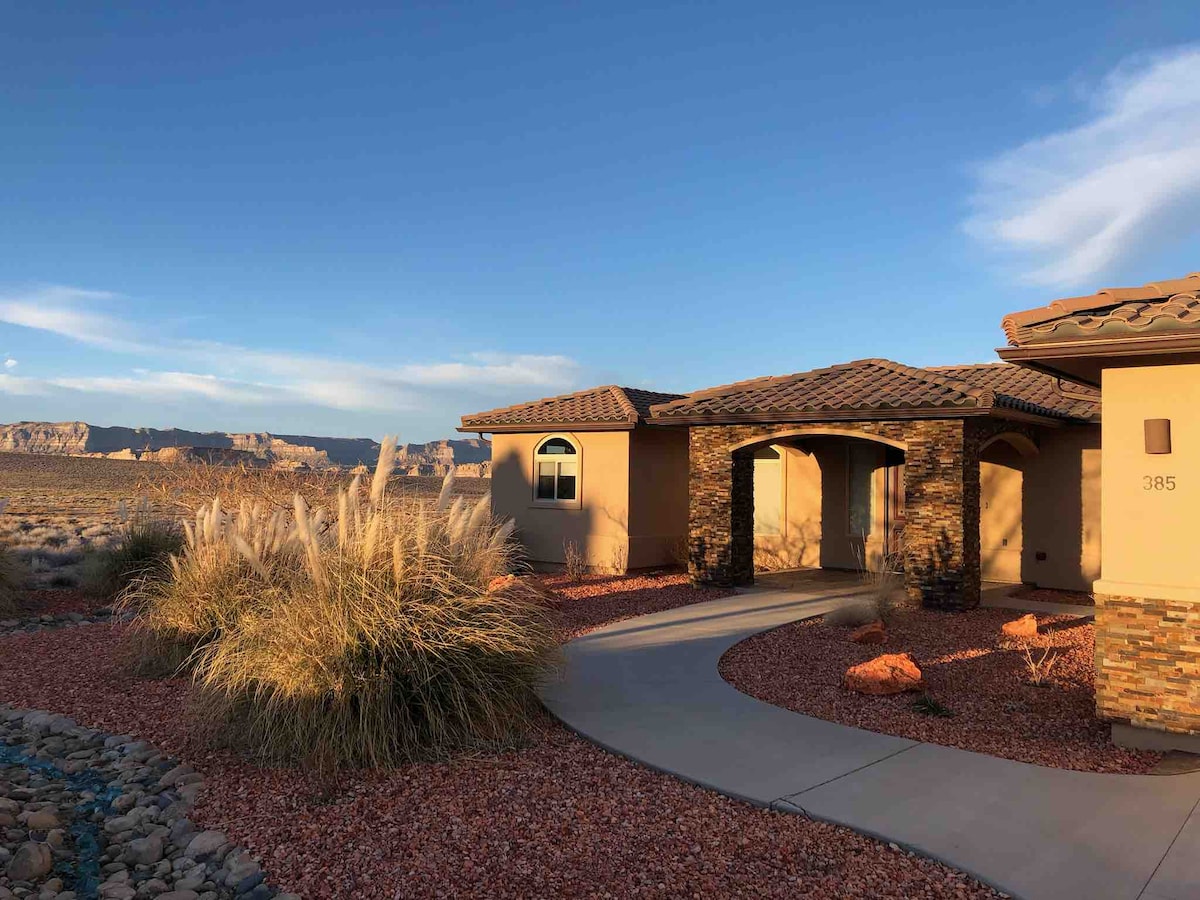 Desert Hacienda Lake Powell Hot tub, EV Charger