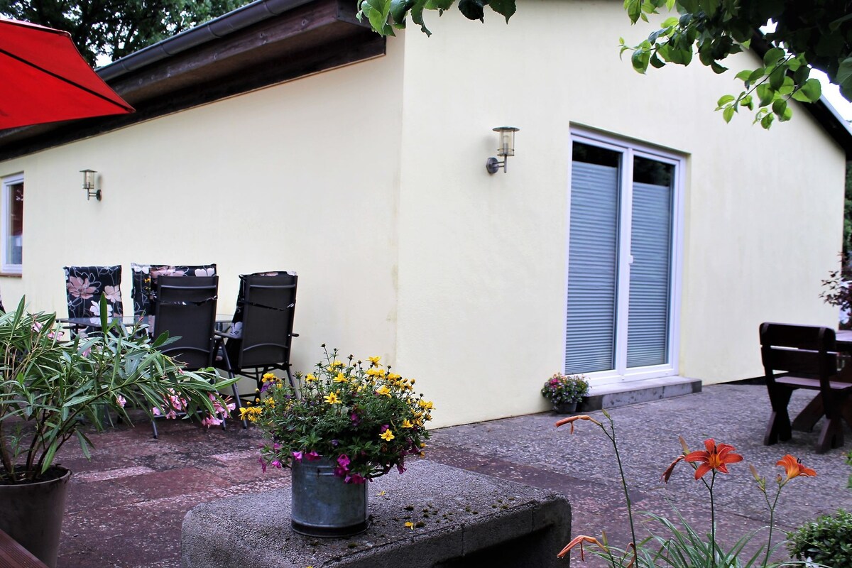 Cosy Holiday Home in Dorf Gutow near the Sea