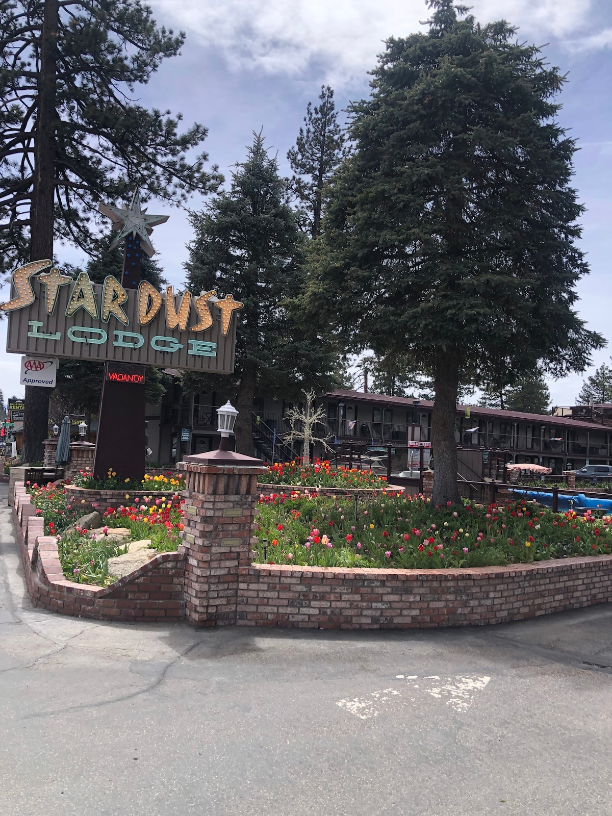 Stardust lodge