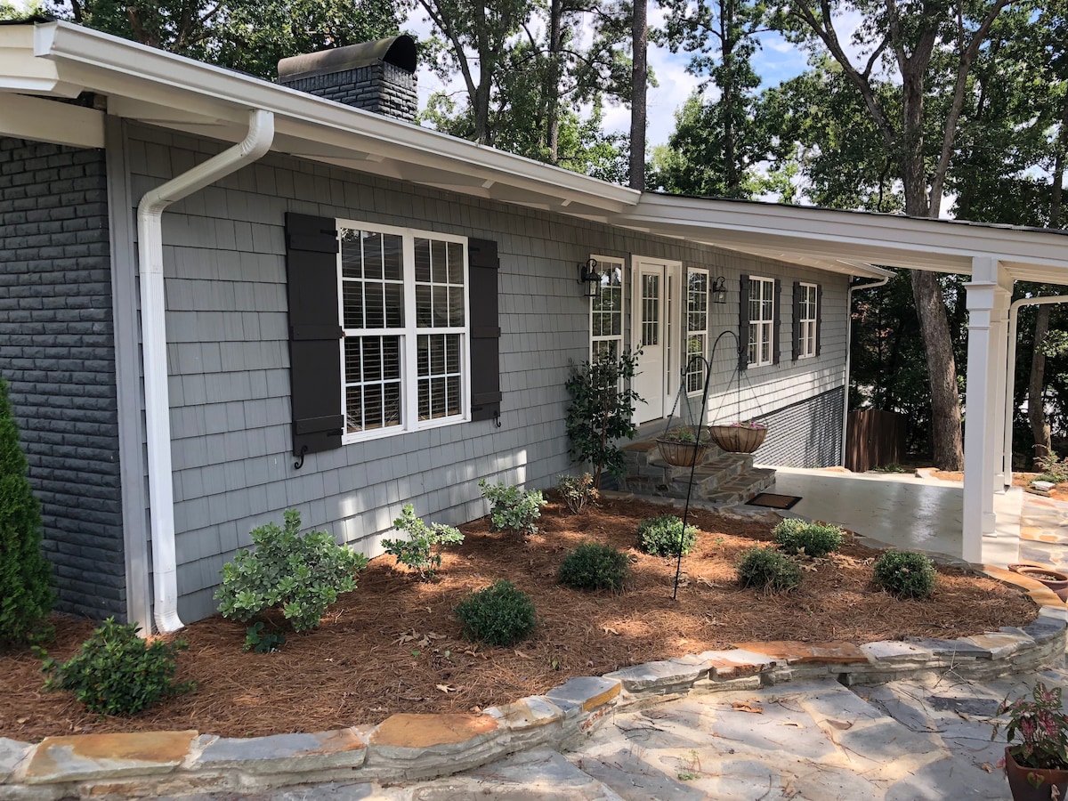 Charming home in Northport, Alabama