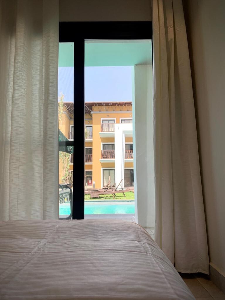 Fabulous 2 bedroom apartment poolside in Kololi