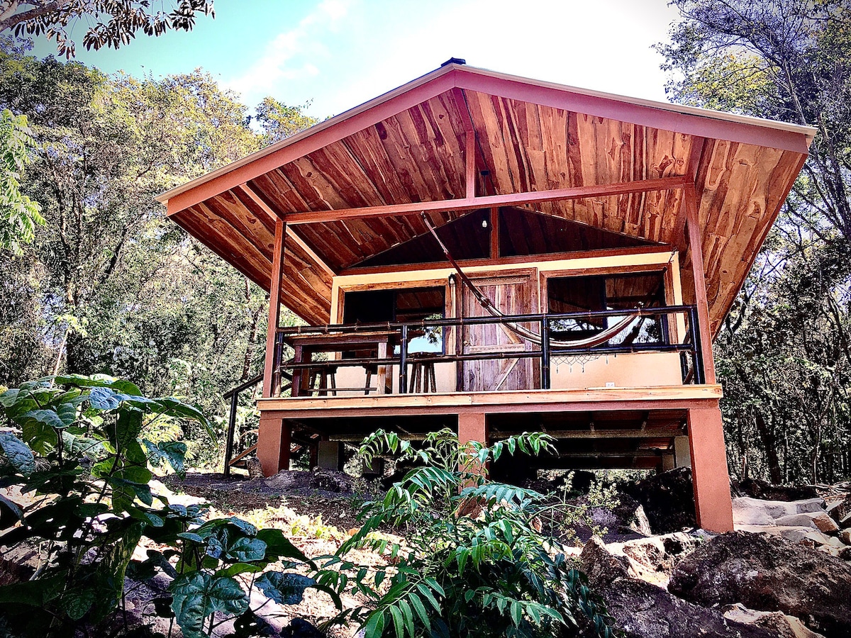 Finca Vida Verde生态农场的私人小屋