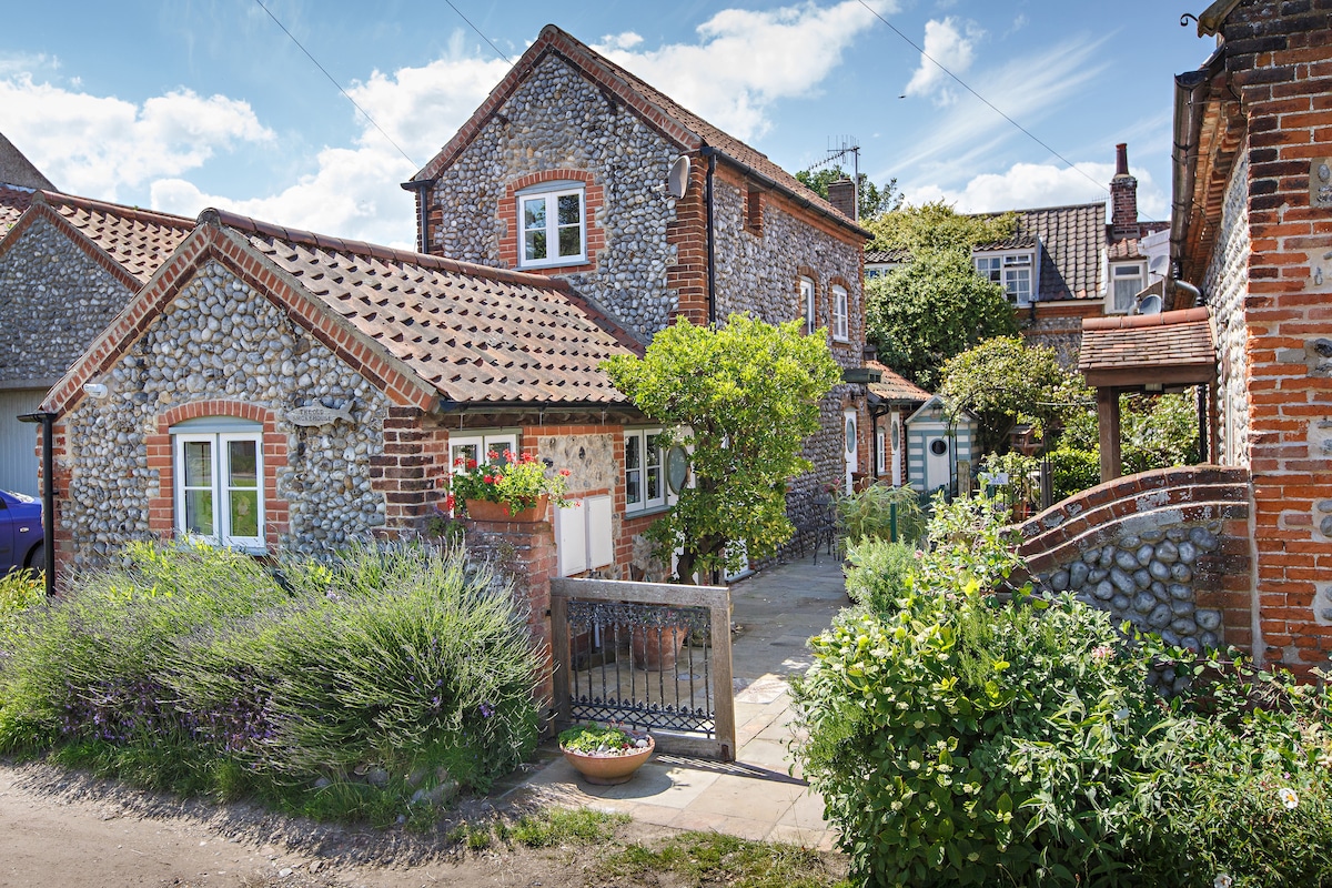 The Old Smoke House, East Runton