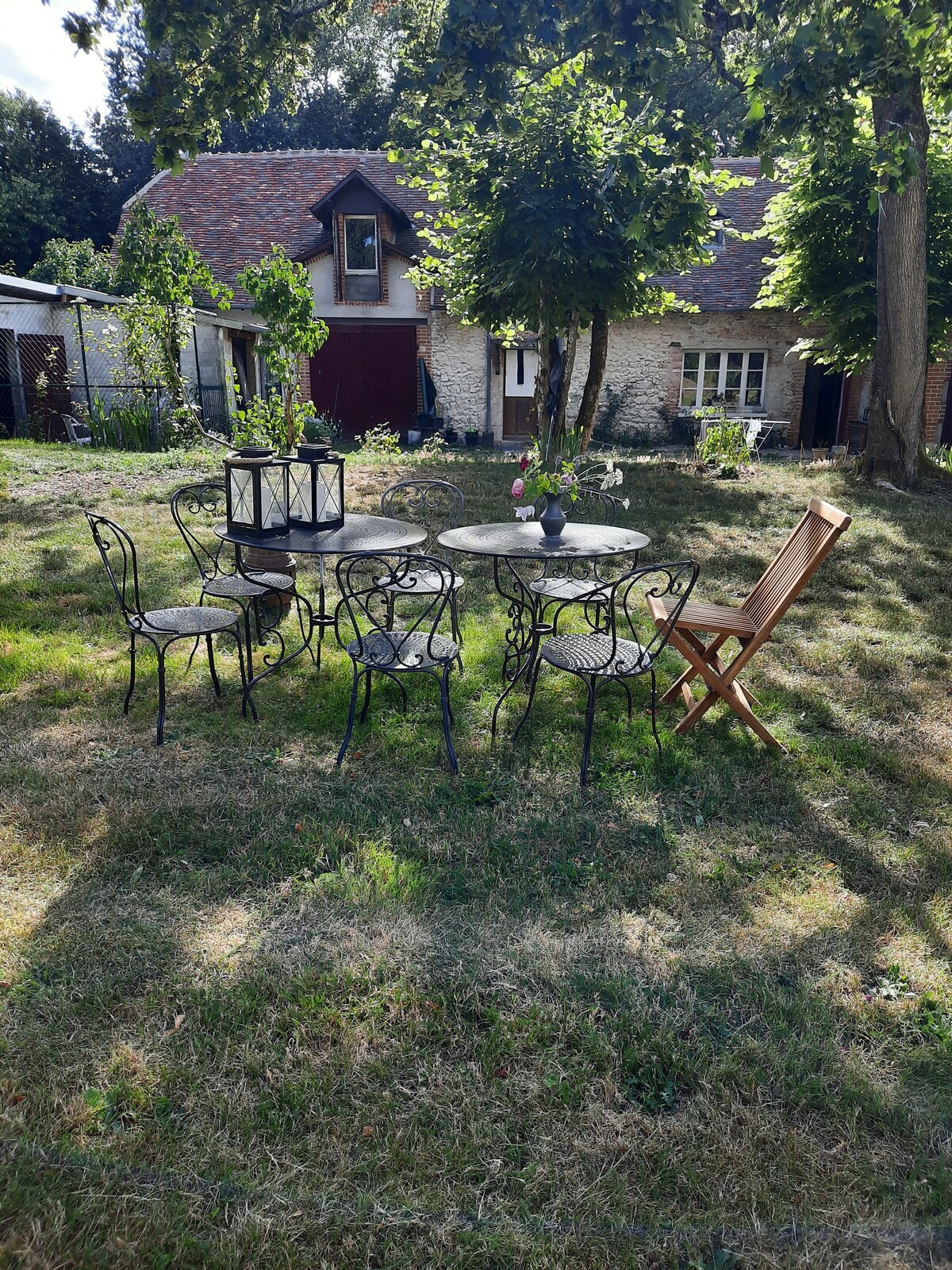 Gîte deux chambres dans un vaste parc