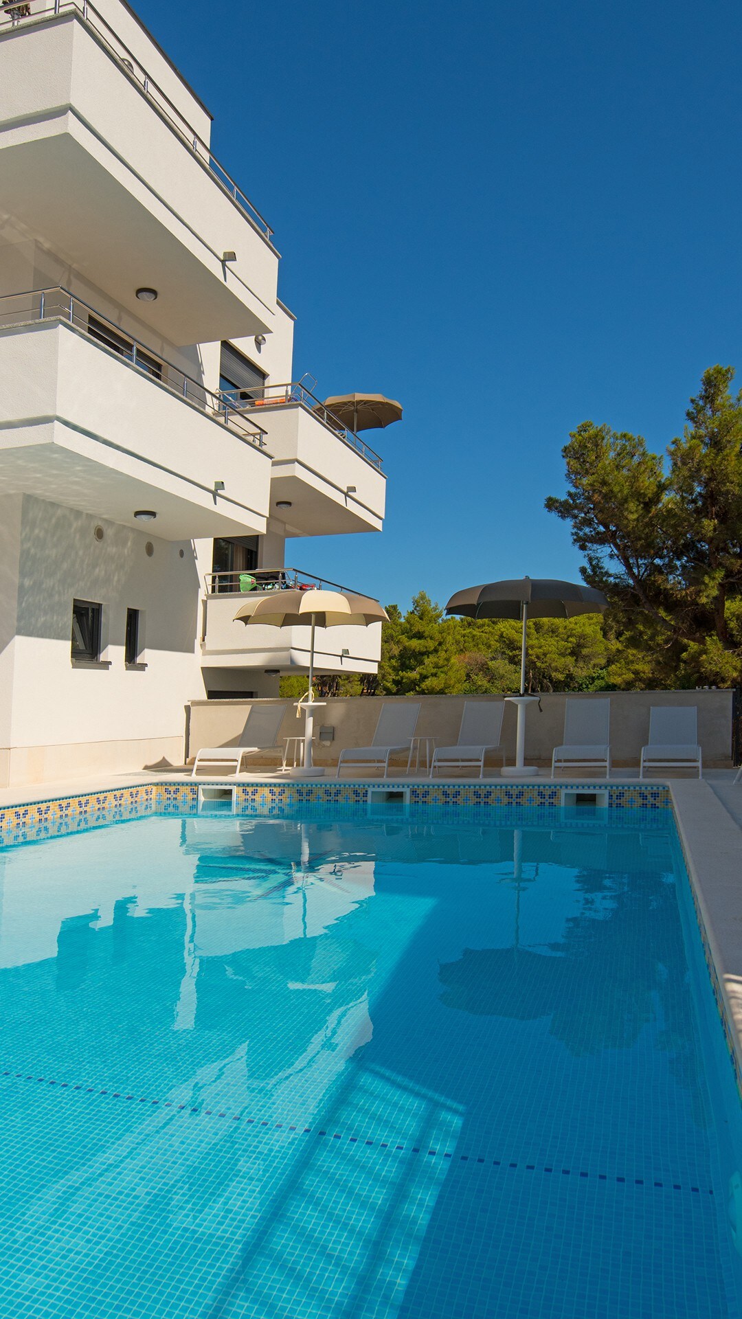 蓬塔蓝公寓酒店-带泳池，距离海滩350米