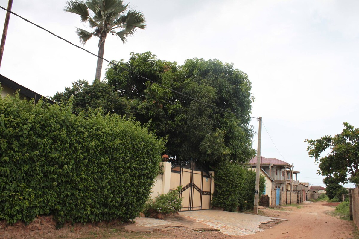 Sunbird别墅Brufut Height - Authentiek Gambia