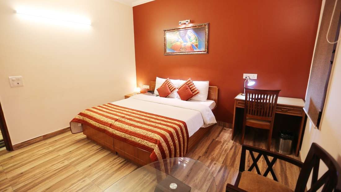 Immaculate Rooms in Central Delhi!