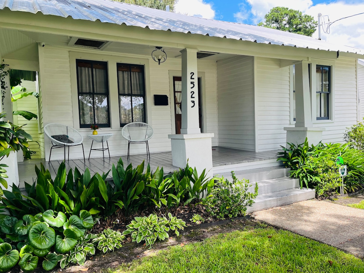 历史悠久的Hundred Oaks Bungalow