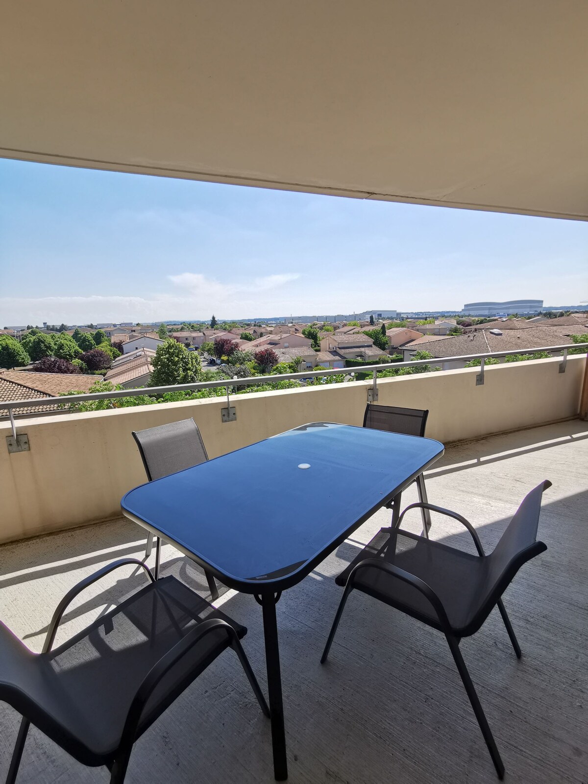 Bel appartement, bien équipé, grande terrasse