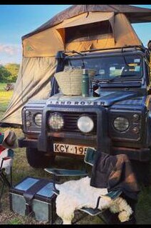 拥有屋顶帐篷体验的Landrover