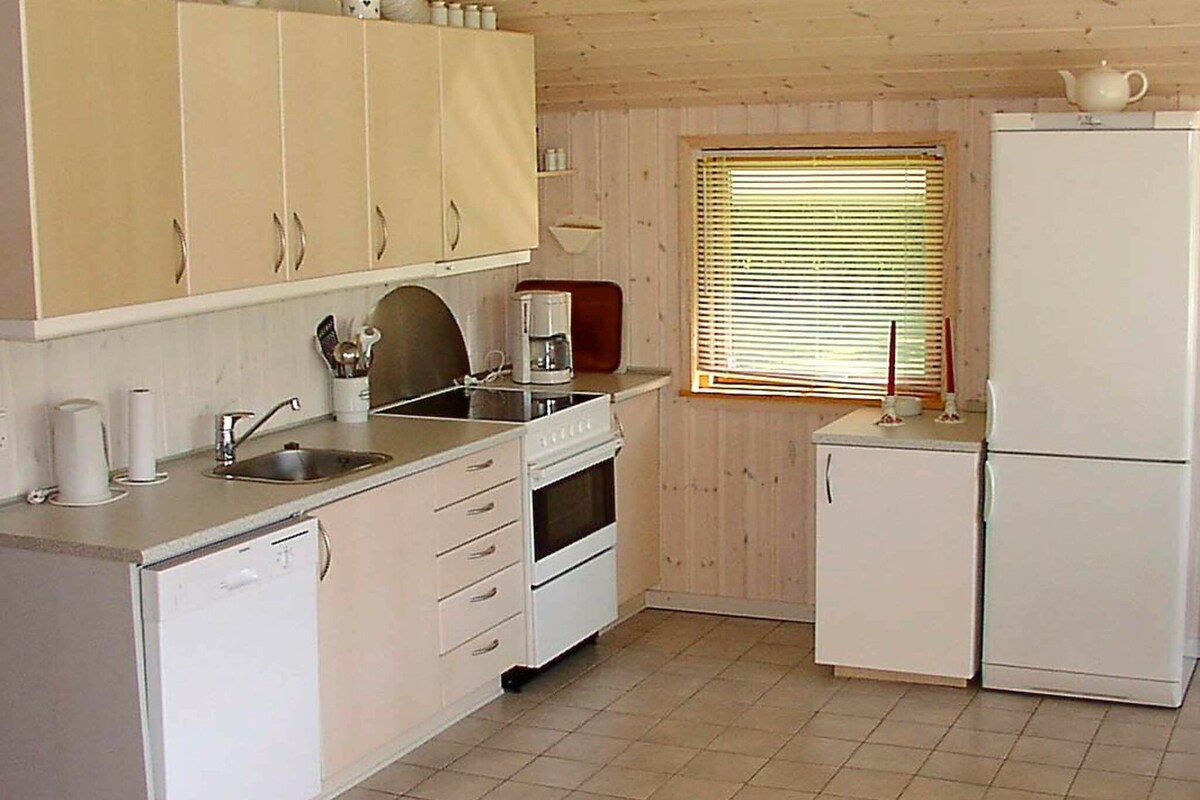 6 person holiday home in hemmet