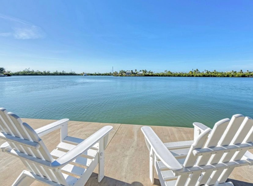 3 Bedroom Private waterfront home w/pool & dock
