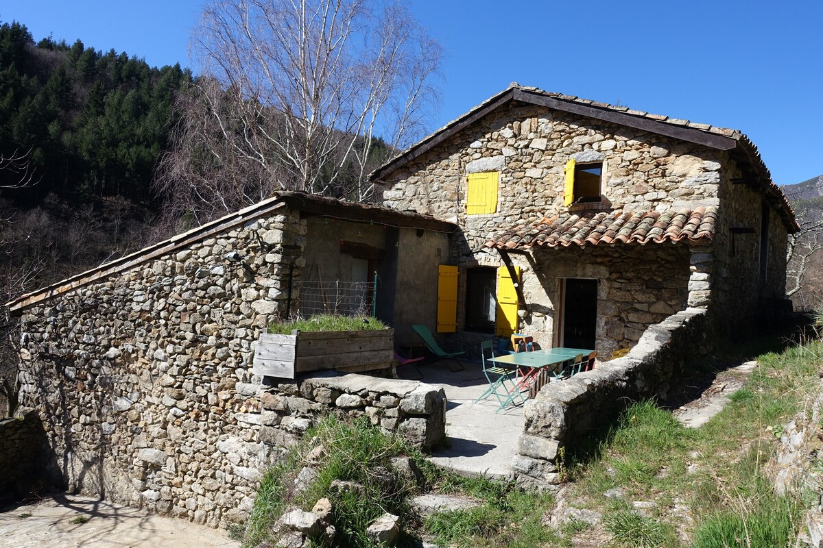 Magnifique maison en pierre pour 8 personnes