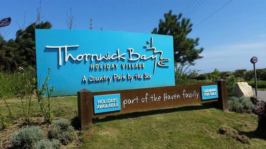 位于索恩威克湾（ Thornwick Bay ）的3间卧室大篷车（允许携带宠物入住