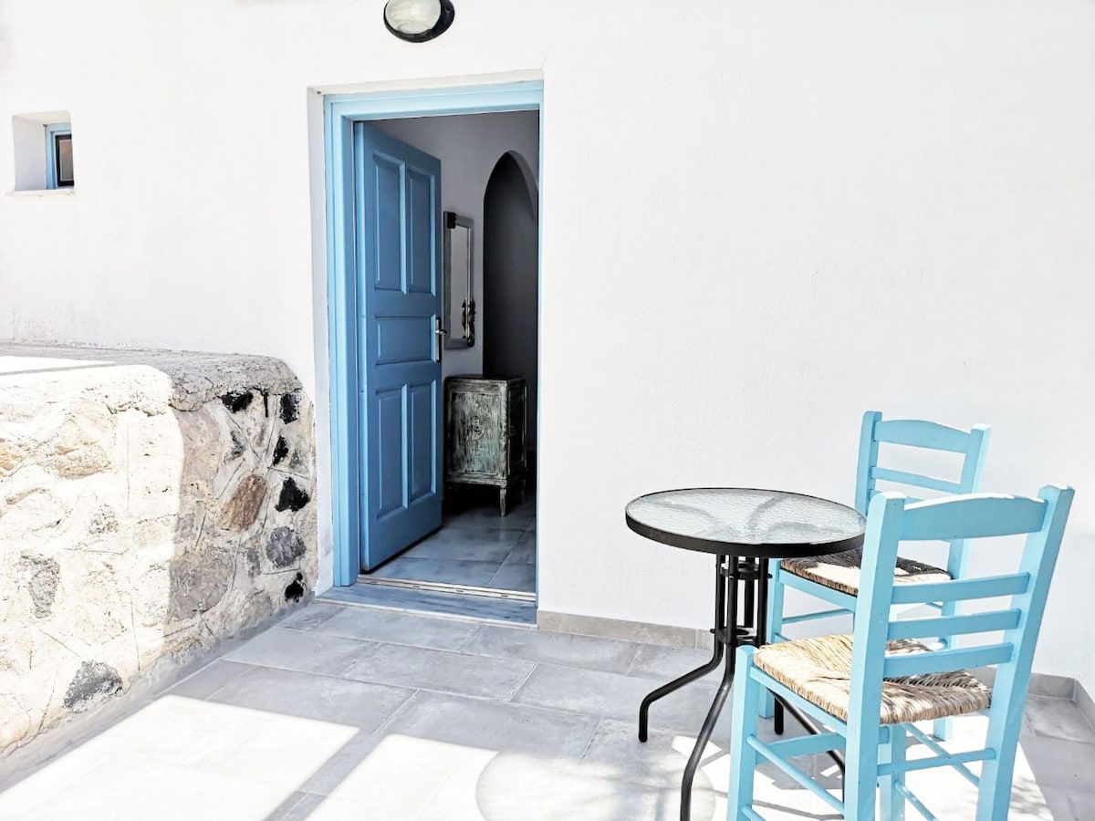 Couple Suite Black Beach&Family Villages Santorini