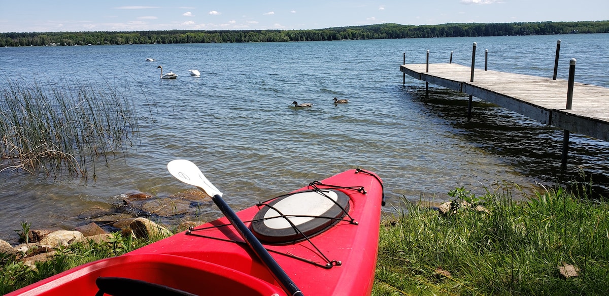 Lakefront Cedar Haven-Canoe ，皮划艇，距离1小时车程
