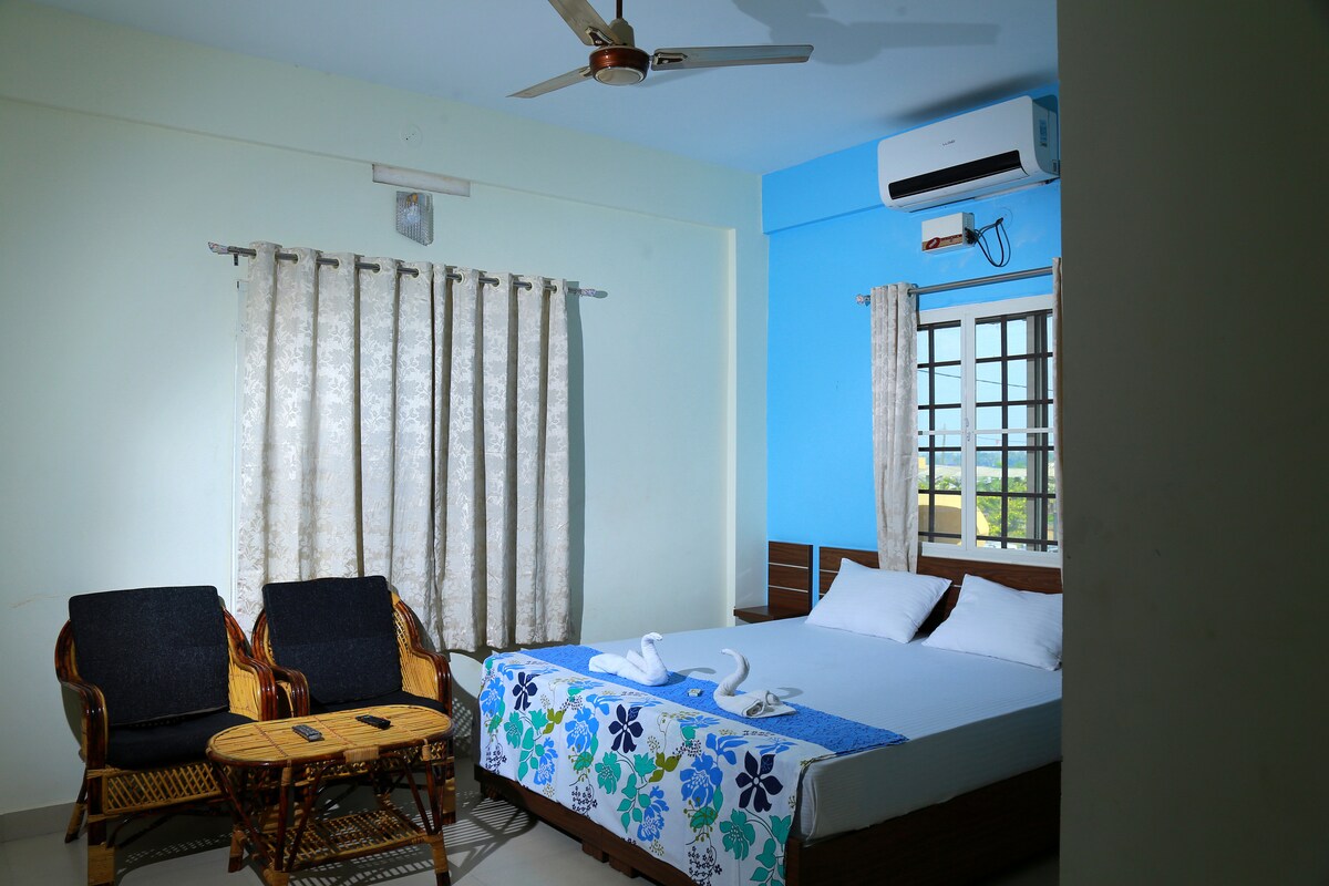 Spacious Private room in a Backwater Homestay