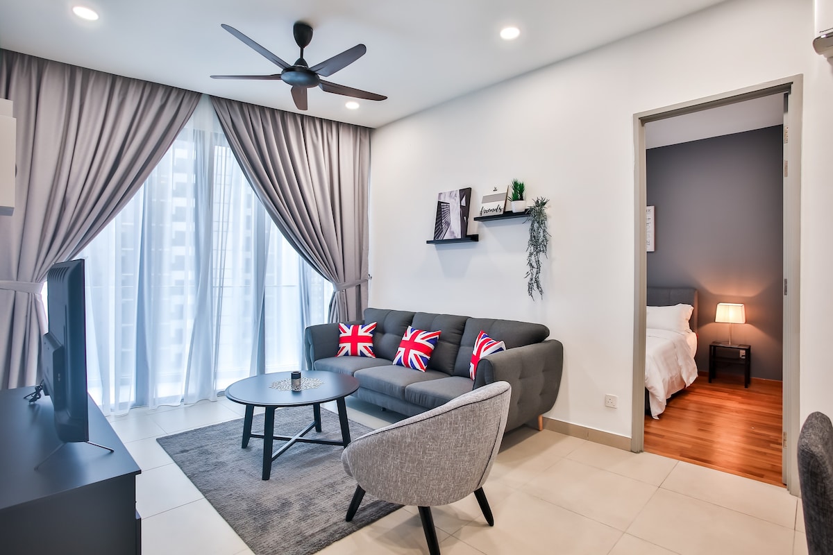 2卧室设计师之家-距离MidValley 5分钟@ LRT吉隆坡城中城（ KLCC ）  两室新房源