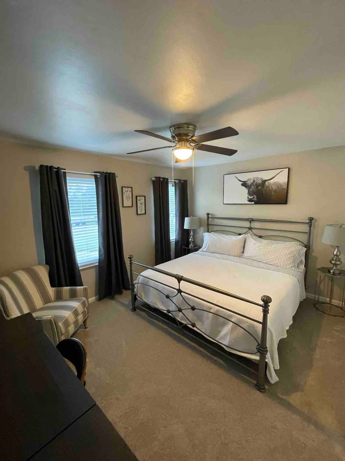 New casino nearby! King Bed, Two Bdrm, 1 1/2 Bth