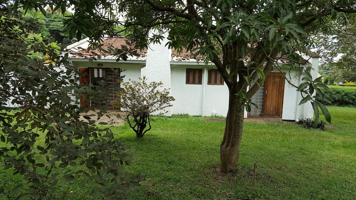 Lilongwe安全大院内的舒适客房
