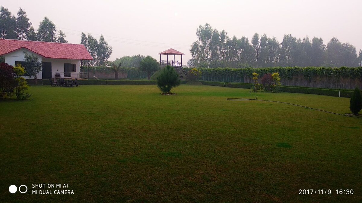 ShuHul Garden, Green Beauty Farms, NOIDA, India