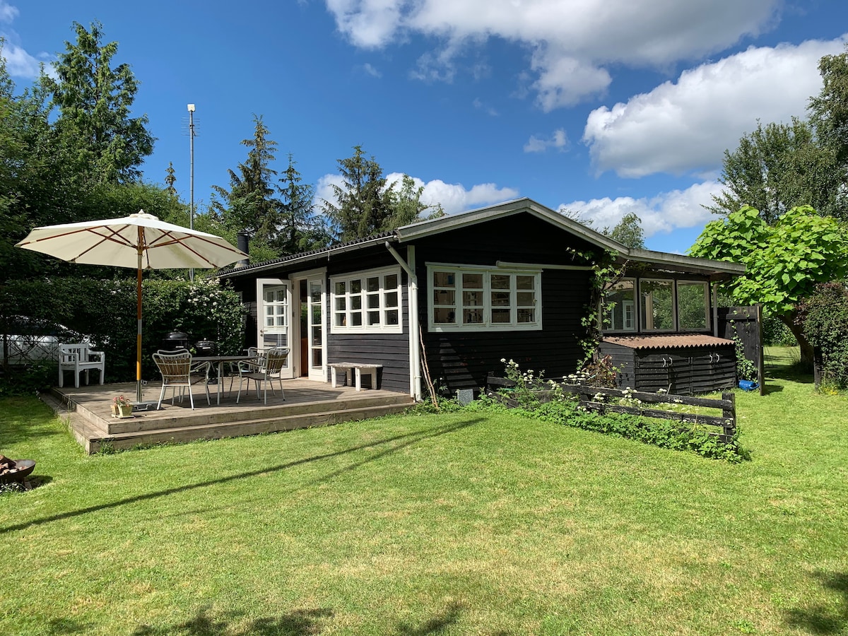 Lovely house in the country site - very quiet area