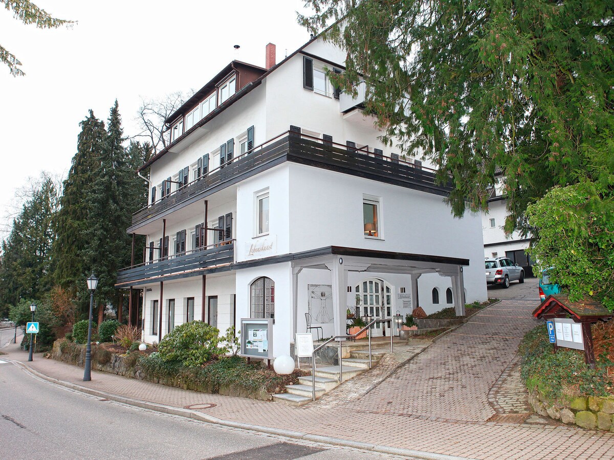 Lebenskunst das Gästehaus zum Wohlfühlen ， （巴登韦勒） ，公寓"Blumenwiese" ， 37平方米， 1间起居室/卧室，最多可入住2人