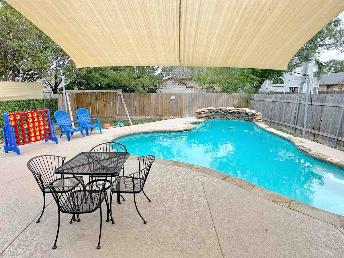 Pool House Getaway near Downtown Round Rock