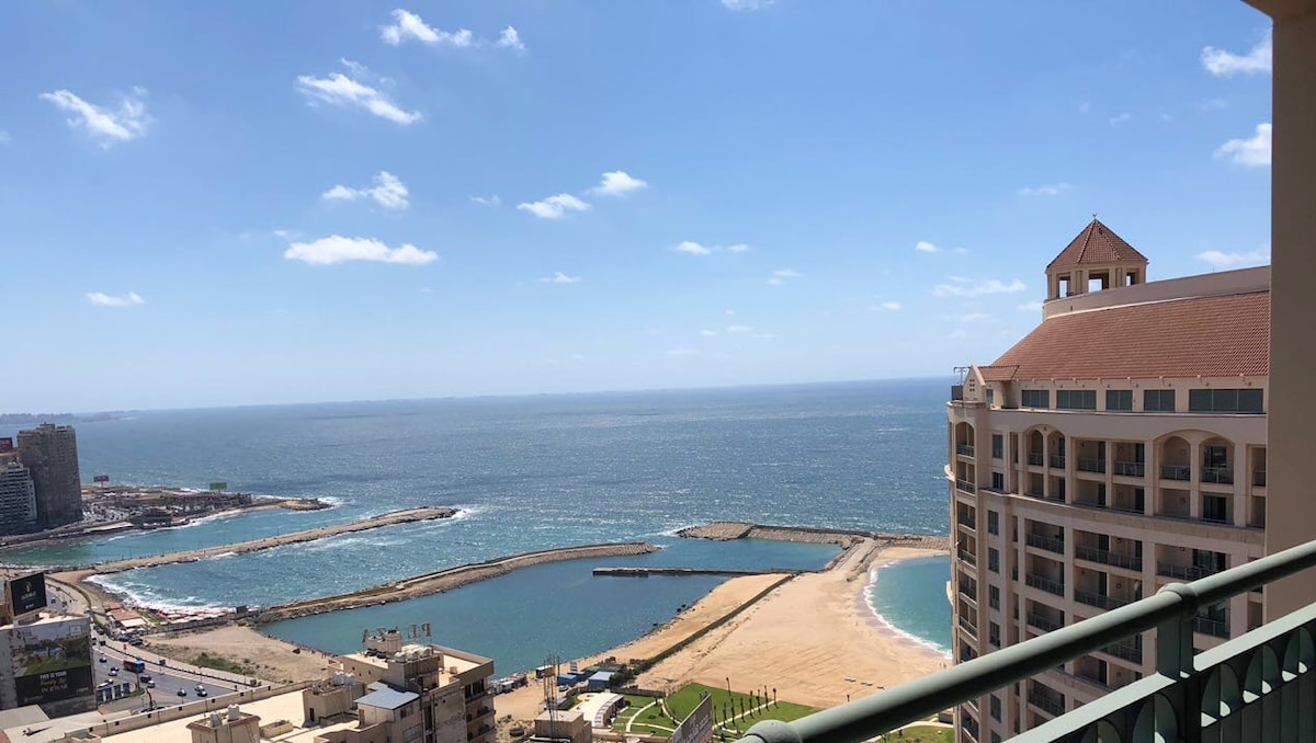 Luxurious Seaview Apt Four seasons Sanstefano Alex